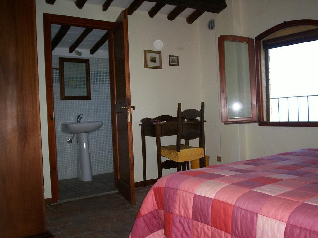 סן ג'ימיניאנו Podere Il Caggio Rooms מראה חיצוני תמונה
